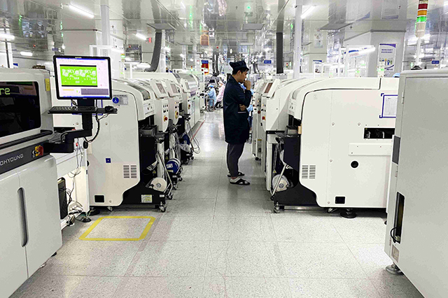 SMT全自動貼片機(jī)的操作前準(zhǔn)備有哪些步驟